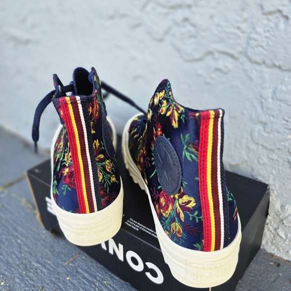 Floral converse - Picture 5 of 5